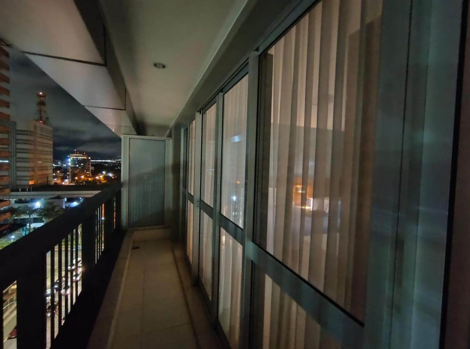 Hotel Grand Mercure Flat Particular Com Varanda, Garagem E Wi-Fi 4* Brasília