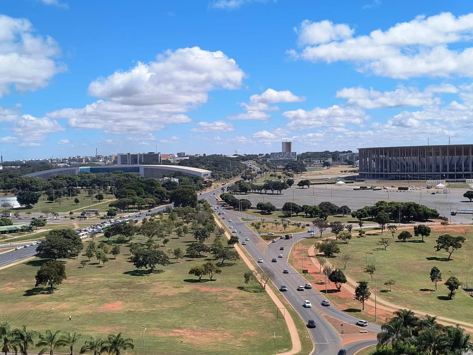 Hotel Grand Mercure Flat Particular Com Varanda, Garagem E Wi-Fi Hotel Brasília