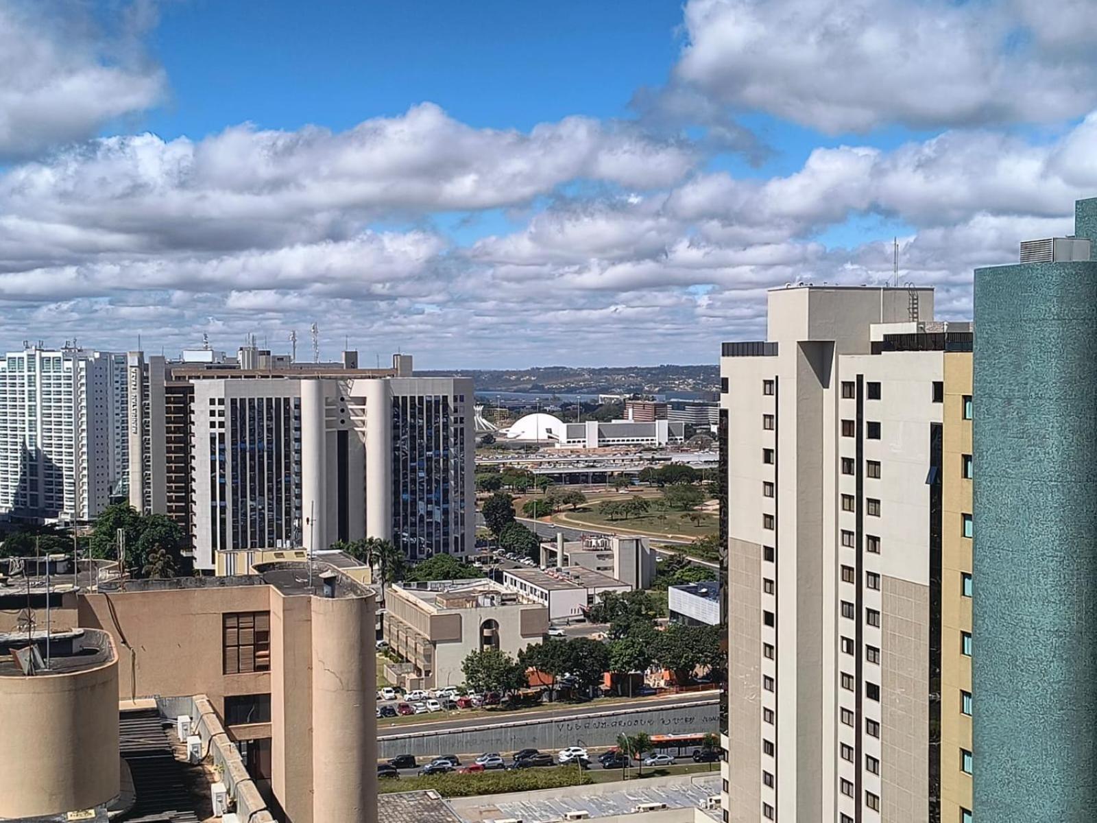 Hotel Grand Mercure Flat Particular Com Varanda, Garagem E Wi-Fi 酒店 巴西利亚
